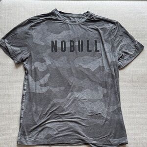 NOBULL Men's Charcoal Camo Tee